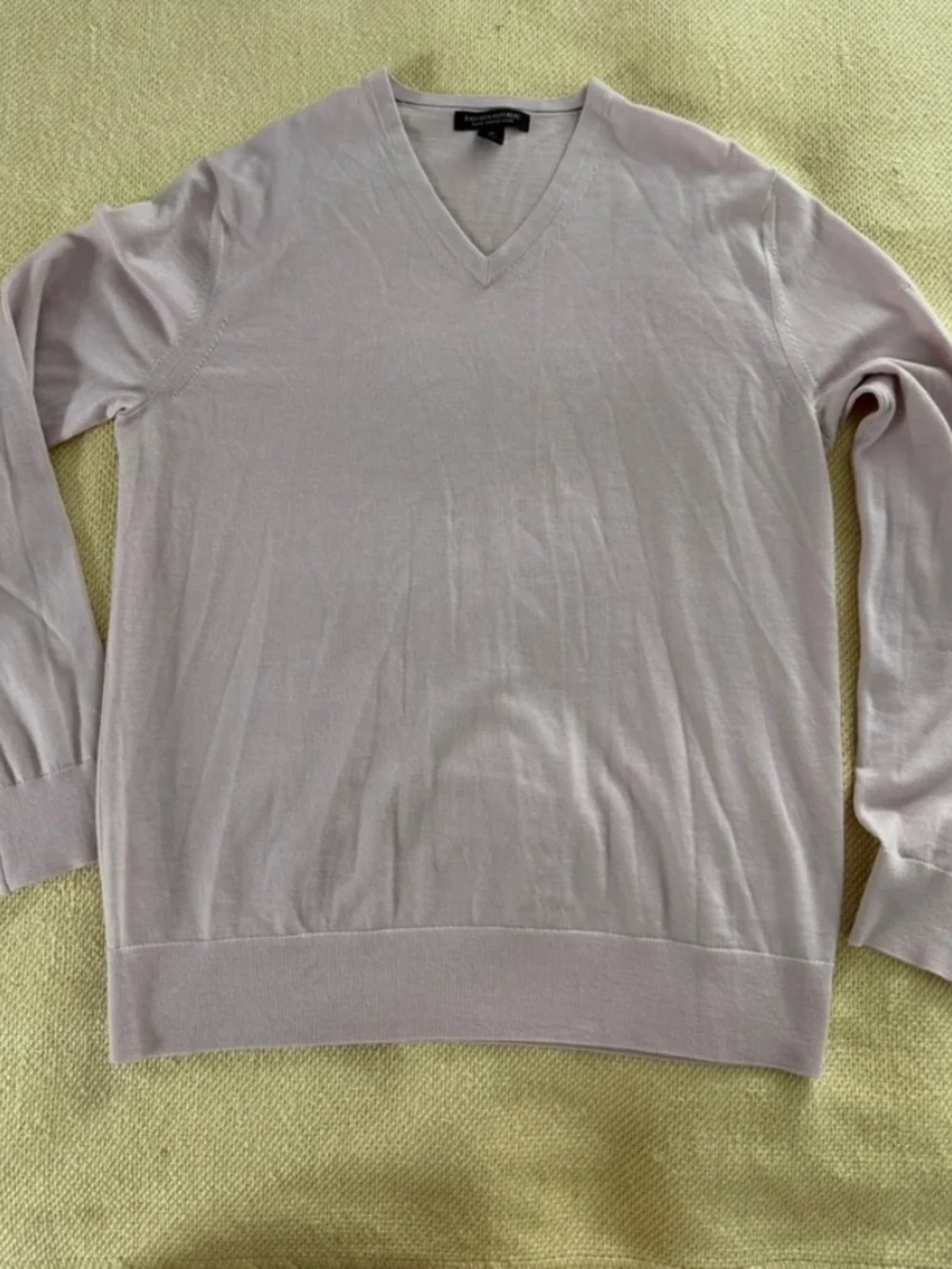 Banana Republic Mens Medium Pink 100% Merino Wool V-Neck Sweater 608685